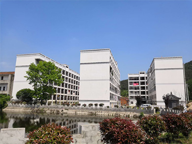 建筑工程的夏季施工方案？